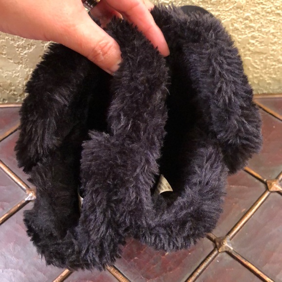 Cat & Jack Girls Fur Boots - Picture 4 of 6